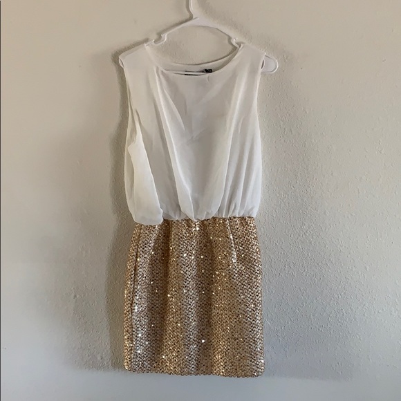 Boohoo Dresses & Skirts - NEVER WORN! Gold sequin cocktail dress